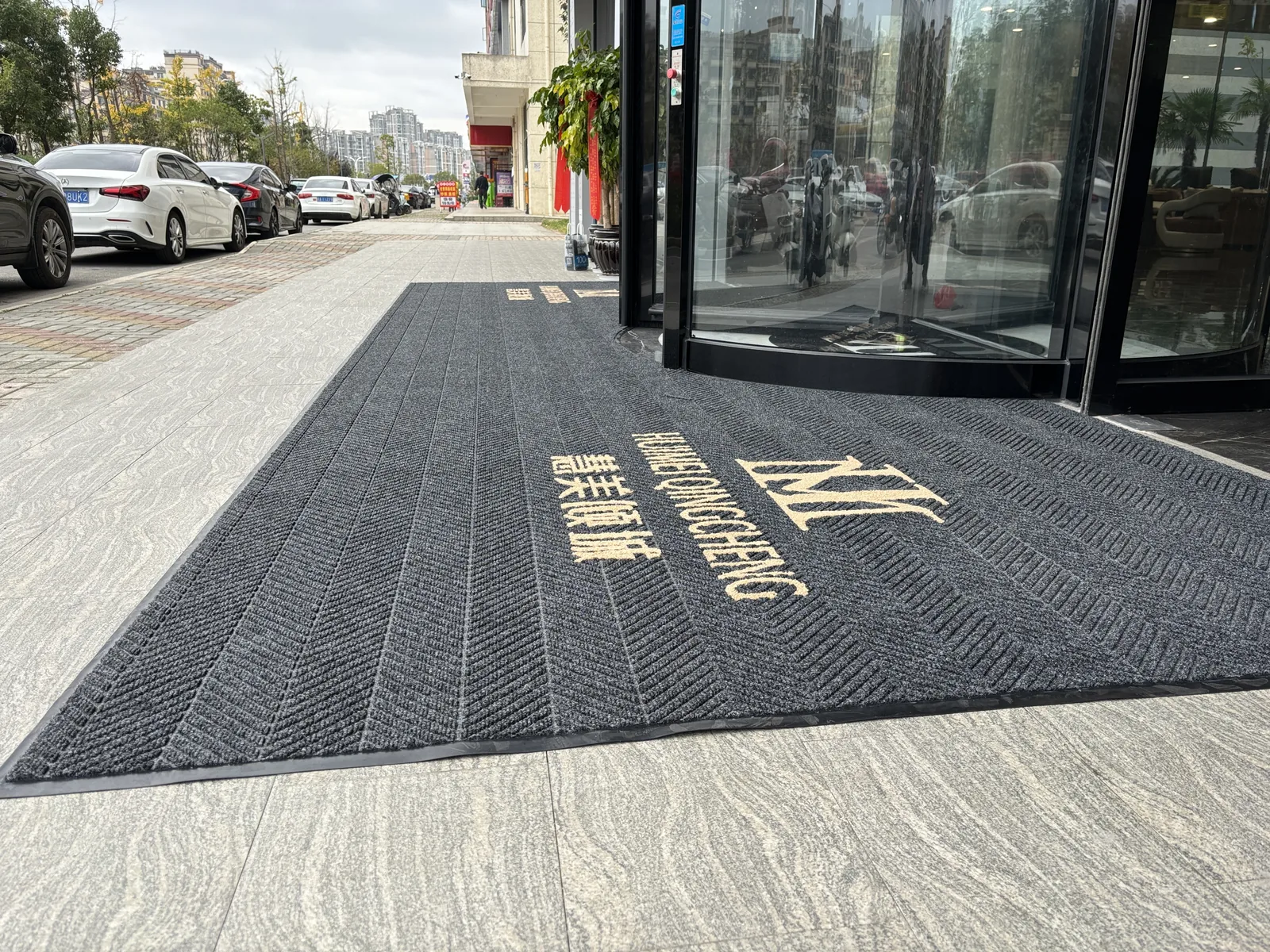 慧美倾城酒店地毯项目现场2