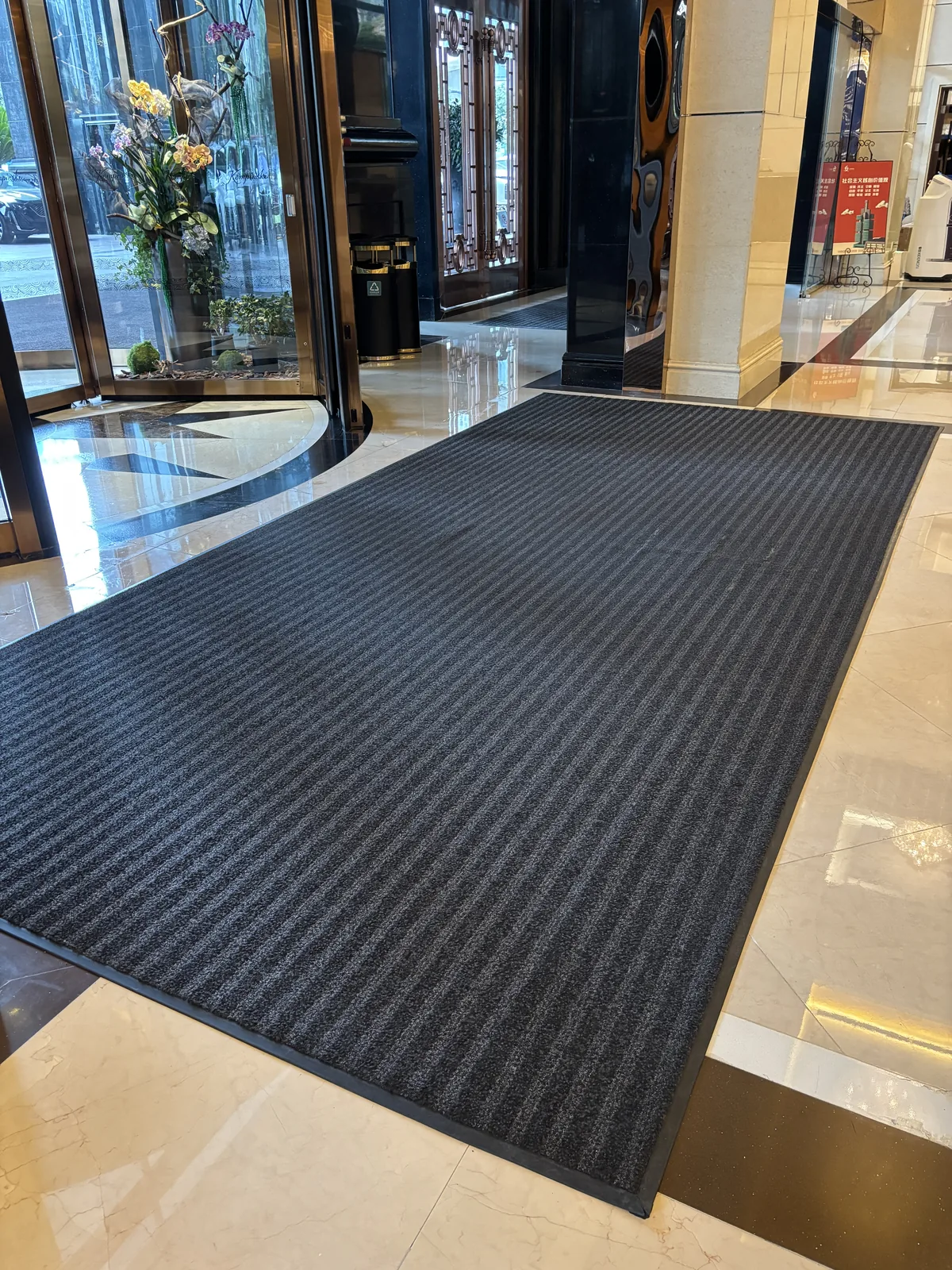 贵阳凯宾斯基大酒店地毯项目现场3