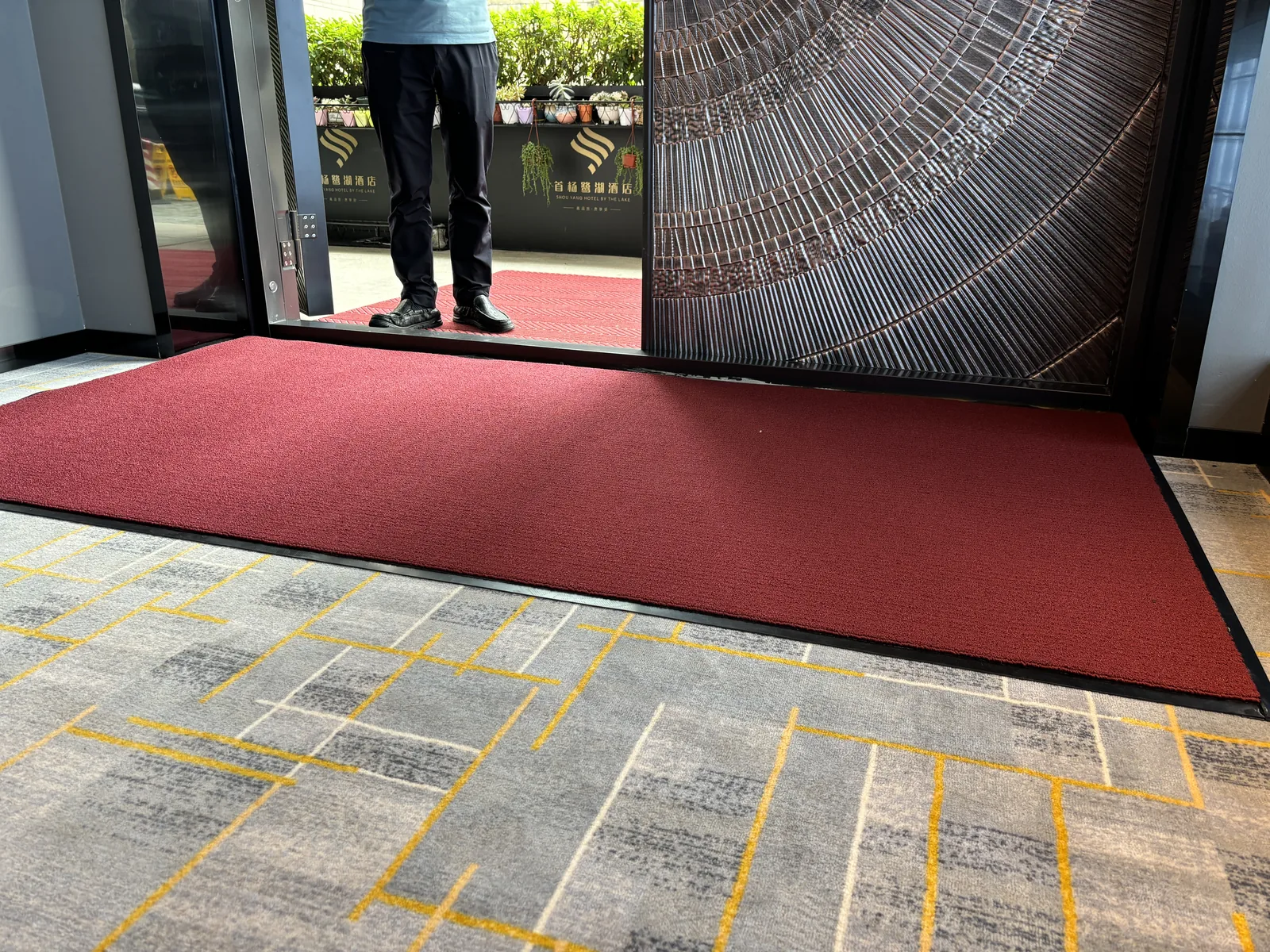 首杨鹭湖酒店地毯项目现场1